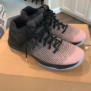 Gently Used Air Jordan 31 XXXI Low